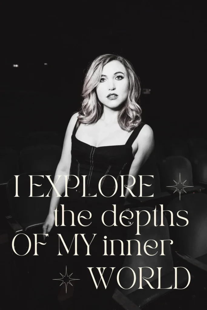 Taylor Tomlinson Bikini